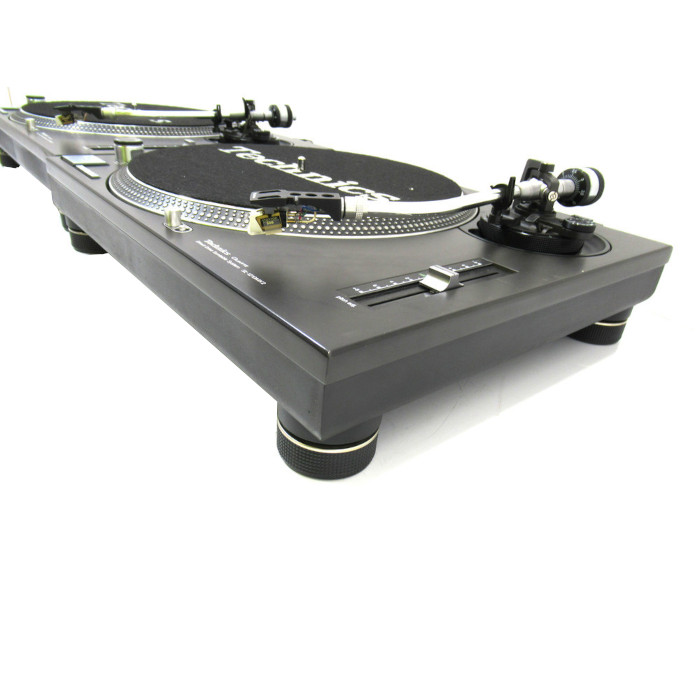 Platines Vinyl TECHNICS 1210 MK2